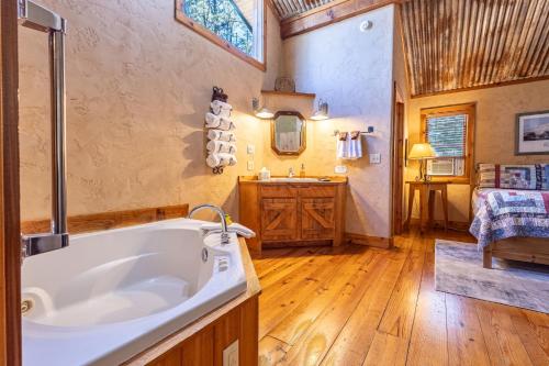 Riverside Cottage #21 – Photos 5