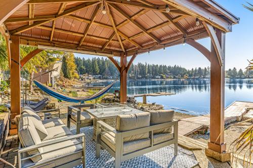 Fotografie z fotogalerie ubytování Luxe At Lake Louise v destinaci Lakewood