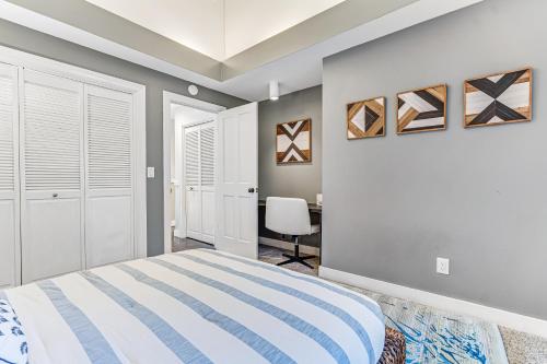 Gallery image of Luxe At Lake Louise in Lakewood