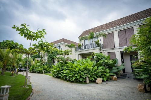 Zahrada ubytování Maira Resort and Convention Centre