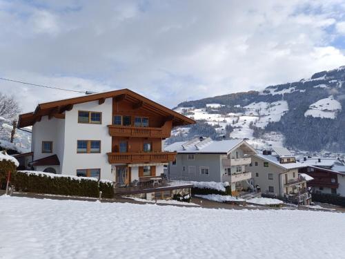 Apartment Mayrhofen near Horbergbahn