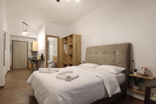 J&N Home Monastiraki