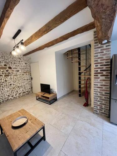 Μια τηλεόραση ή/και κέντρο ψυχαγωγίας στο Duplex belle pierre