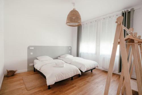 Photo de la galerie de l'établissement Maison 6pers / 1,2km de la plage / SmartTV / Fibre, à Les Sables-dʼOlonne