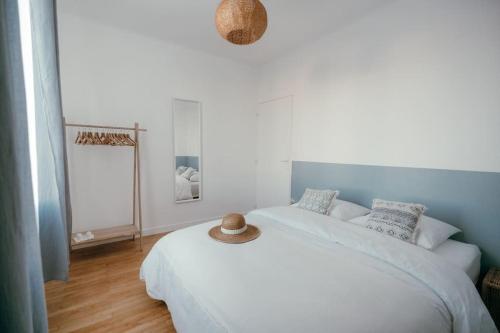 Photo de la galerie de l'établissement Maison 6pers / 1,2km de la plage / SmartTV / Fibre, à Les Sables-dʼOlonne