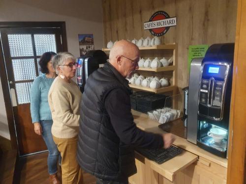 Gäste, die in der Unterkunft Logis Hôtel-restaurant Les Coudercous übernachten