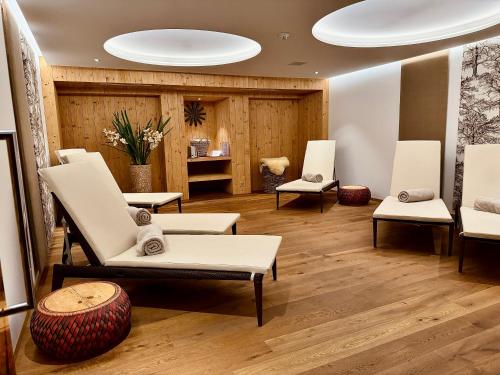 Posezení v ubytování Seven Alpina Boutique Hotel