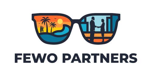 two pairs of glasses with a picture of two partners at FEWO PARTNERS - Fewo Bella Donna 95qm in Wildau Nähe BER-Airport in Wildau