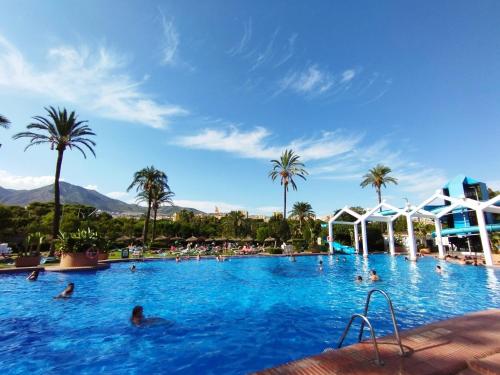 Estudio terraza vista mar parking gratuito piscinas