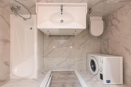 Bany a Heritage House Dane apartment