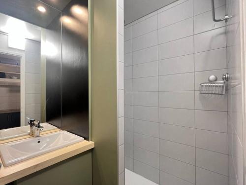 Ванная комната в Cosy duplex pour 5P avec parking