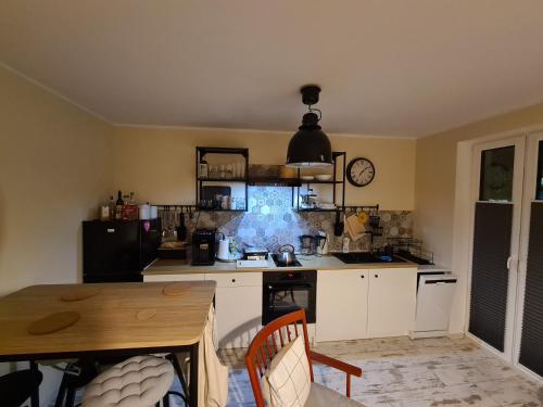 Dapur atau dapur kecil di Apartament pod Górą Witosza