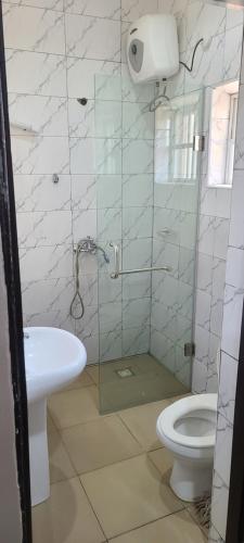 Ένα μπάνιο στο The Class Luxury Apartments