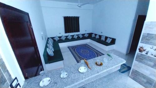 Una cama o camas en una habitación de Magic Place Luxor