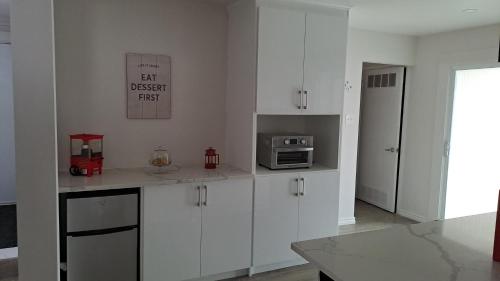 Modern and Cozy Complete House – Photos 2