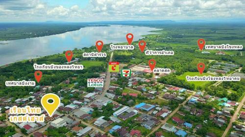 a map of a city and a river with red pointers at โรงแรมเรือนไทย 2 บึงโขงหลง in Ban Don Klang