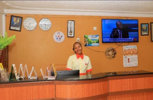 Personal de PrimeRose Hotel Mubende
