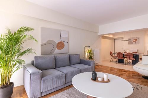 Large 2Bedroom, 2Bathroom Flat with Dining Space & Free Parking
