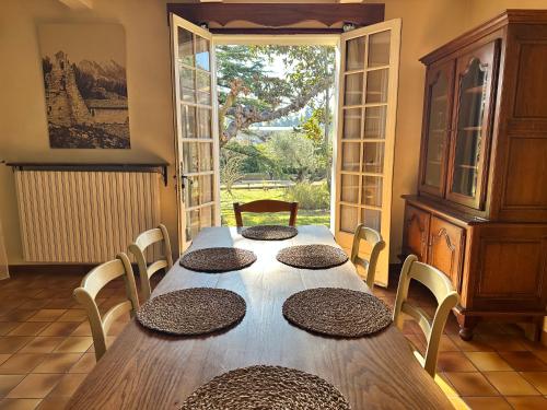 Fotografie z fotogalerie ubytování VILLA DE LA ROQUE v destinaci Eygalieres