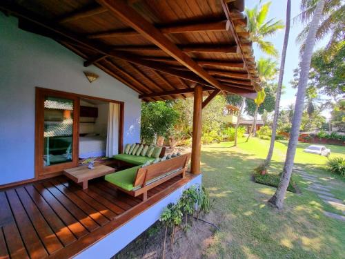 Κήπος έξω από το Top Houses tem Paraíso Tropical Village no Centro