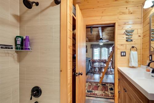 A kitchen or kitchenette at Lakefront Rhinelander Cabin with Dock and Fire Pit!