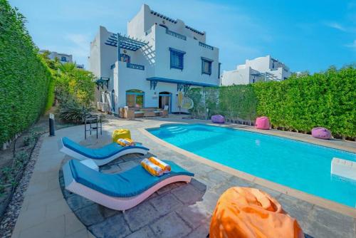 Spacious villa with private pool