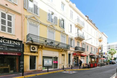 3 DAUMAS - Superbe appartement 2 chambres hyper centre Cannes