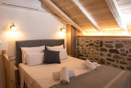 Gallery image of La Baia Guest House in Karítsa