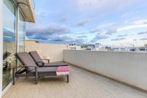 Φωτογραφία από το άλμπουμ του Malta Pool Penthouse σε Is-Swieqi