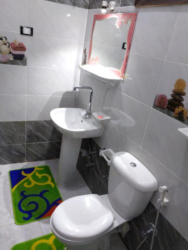 Un baño de Magic Place Luxor
