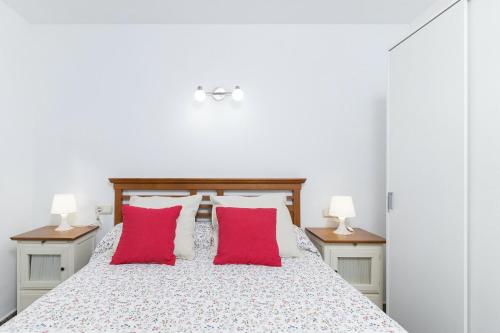 NAC8 - Bonito apartamento con vistas al mar 2 dormitorios, Wifi, 3 Piscinas, Playa a 250 metros
