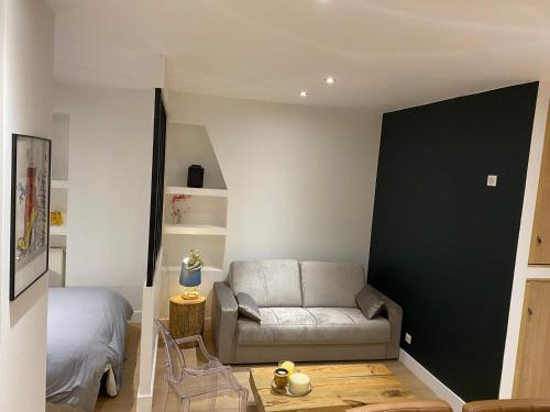 Studio totalement rénové en plein centre-ville devant la Préfecture de Lyon