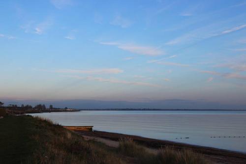 a view of a large body of water at Cosy 3 Bedroom Beachfront Getaway in Mersea in West Mersea