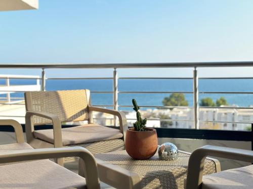 Un balcón o terraza de Akdenizin incisi Mersin