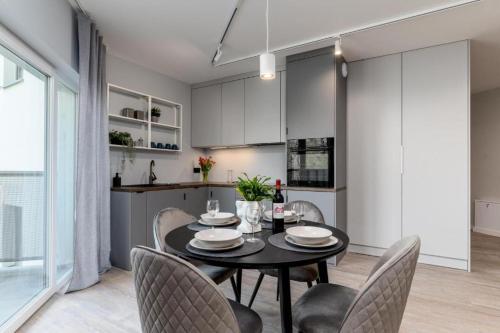 Bielsko Bliss Suites - komfortowy apartament blisko centrum i gór by ReApartments