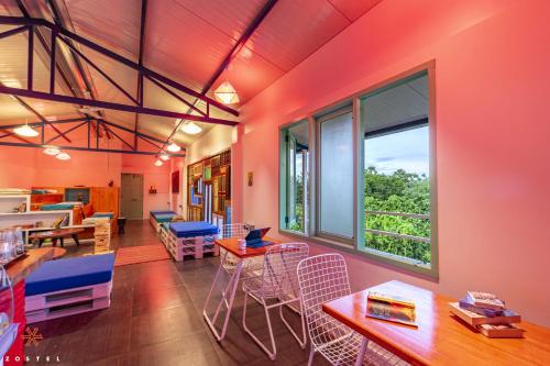 Фотография из галереи Zostel Pondicherry, Auroville Road в Пондичерри