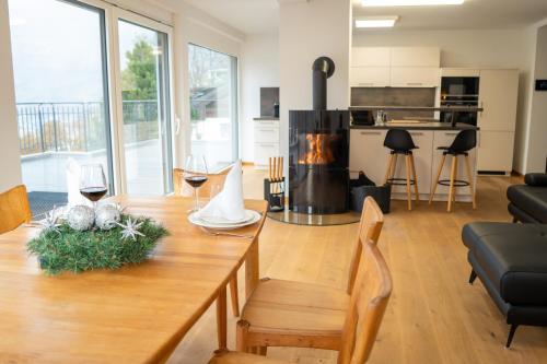 Afbeelding uit fotogalerij van Penthouse Visp - mit großer Dachterrasse und Panoramablick in Visp