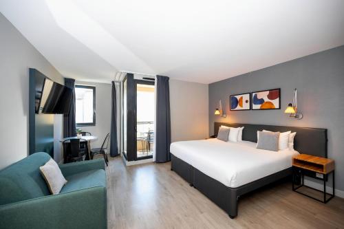 Кровать или кровати в номере Staycity Aparthotels Marseille Centre Vieux Port