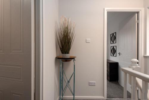 Φωτογραφία από το άλμπουμ του WORCESTER Fabulous Cherry Tree Mews self check in dogs welcome by prior arrangement , 2 double bedrooms ,super fast Wi-Fi, with free off road parking for 2 vehicles near Royal Hospital and woodland walks στο Ουόρσεστερ