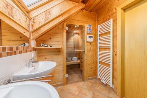 Koupelna v ubytování Chalet Dachsteinblick
