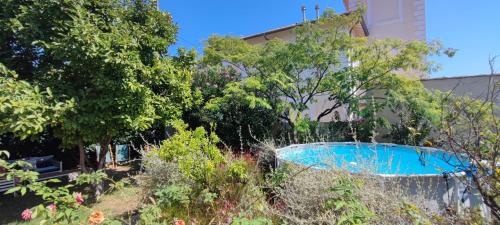 FRGK "Maison à Golfe Juan proche plages"