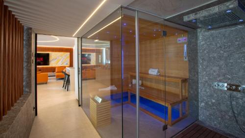 Zambelis Luxury Home Spa