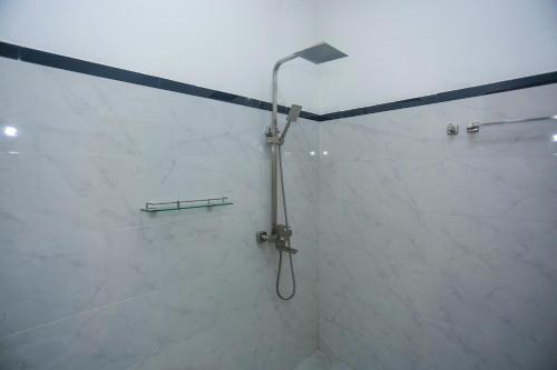 Ένα μπάνιο στο Life House Unawatuna