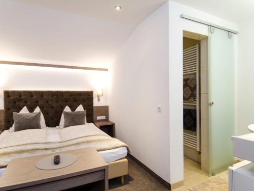 Apartment Top 6 - Panorama by Interhome