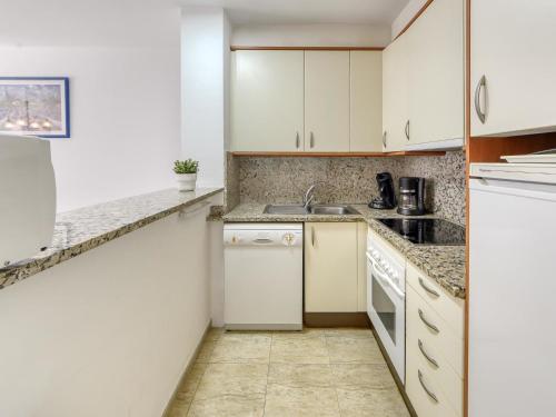 Apartment Edificio Mirablau by Interhome