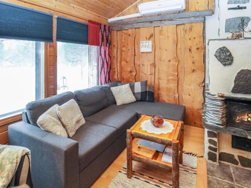 Posezení v ubytování Holiday Home Aihki 1 by Interhome