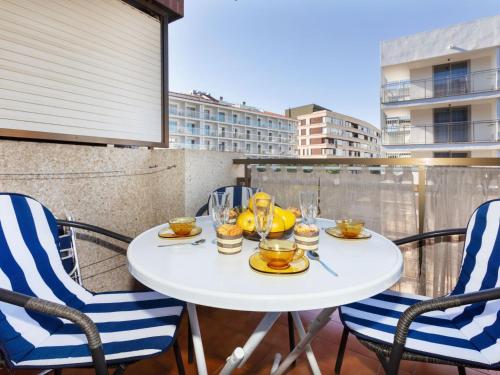 Apartment Casalmar by Interhome
