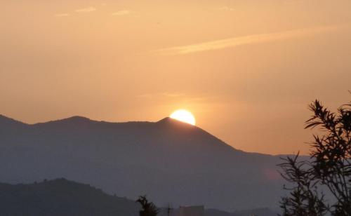 Γενική θέα στο βουνό ή θέα στο βουνό από  αυτό το ξενοδοχείο διαμερισμάτων