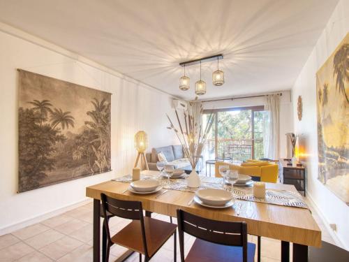 Apartment Le Capricorne by Interhome