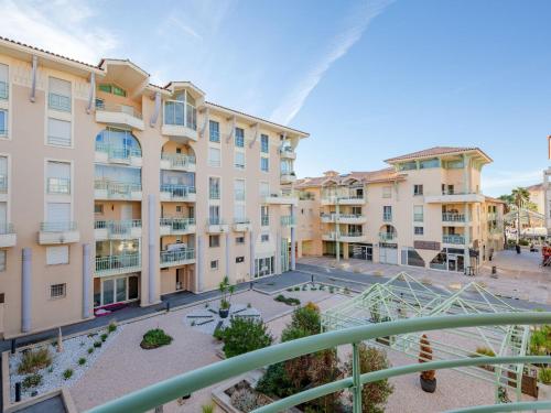 Apartment Quartier Latin-13 by Interhome
